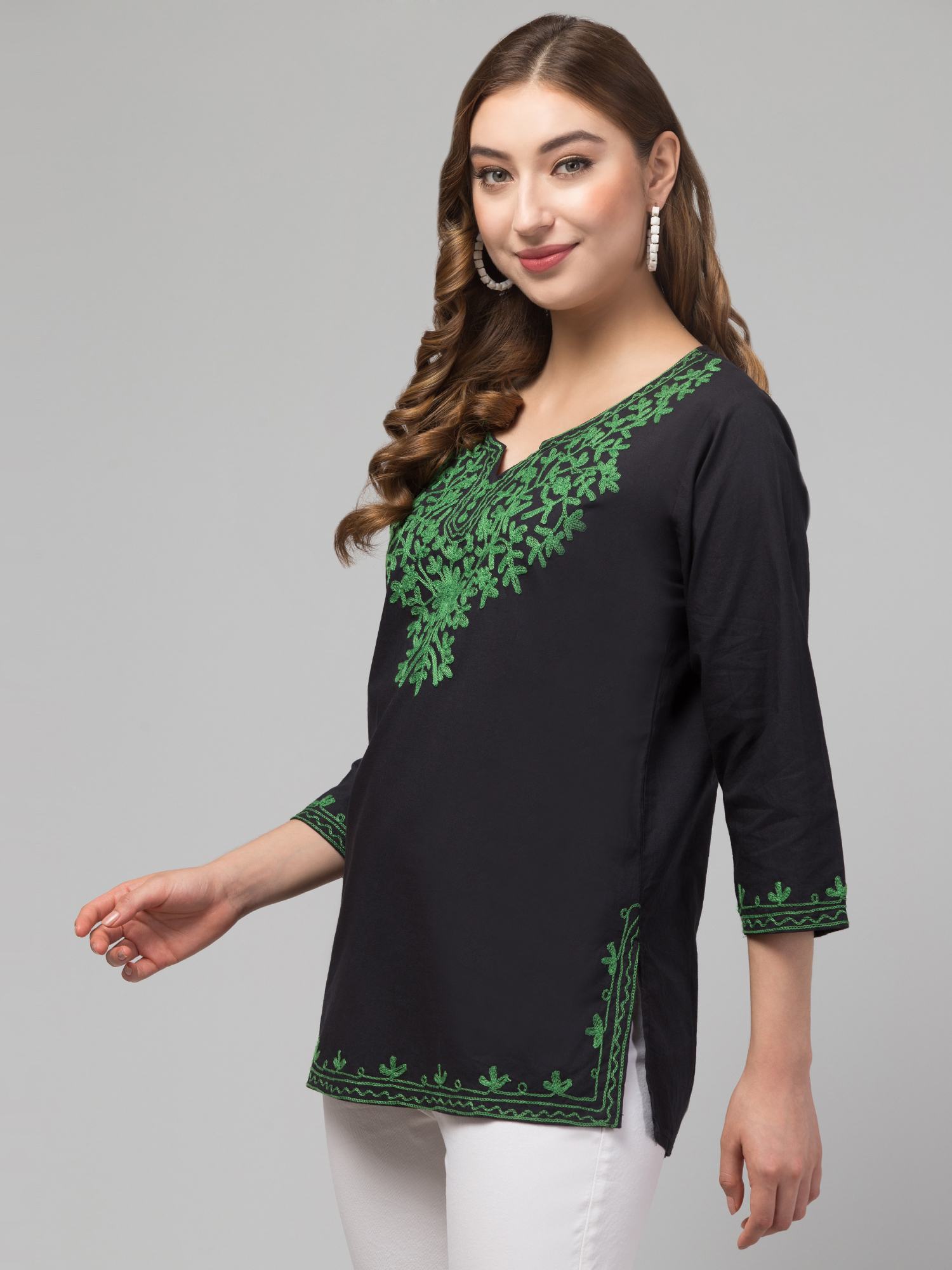 Washable Ladies Embroidered Cotton Long Sleeve Round Neck Casual Kashmiri  Kurtis at Best Price in New Delhi | Prince Garments
