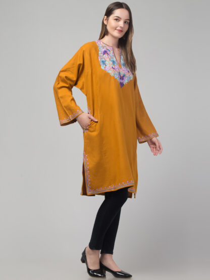 Kashmiri Embroidered Loose Fitting Two Pockets woolen Pheran - Image 7